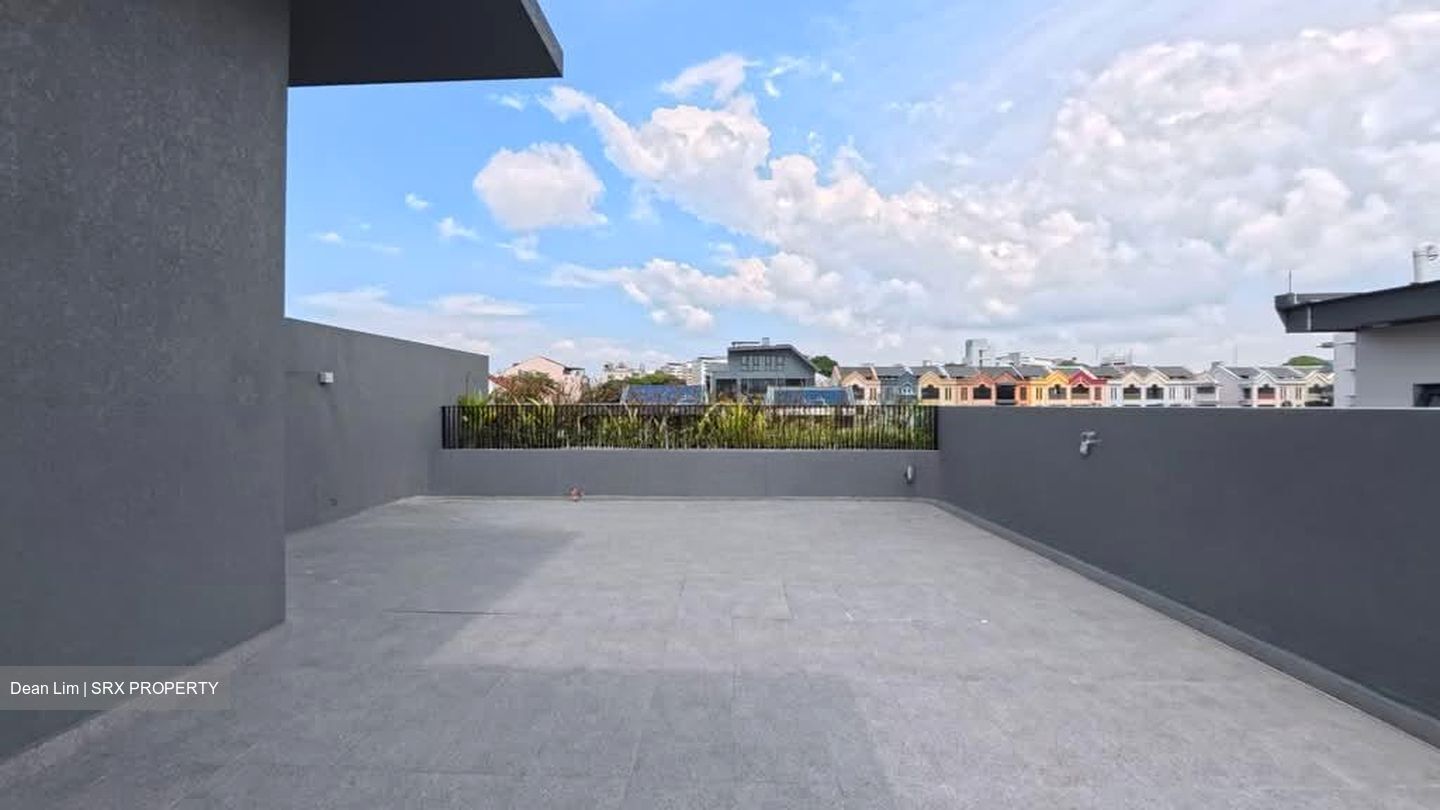 Hillside Drive (D19), Terrace #592514011